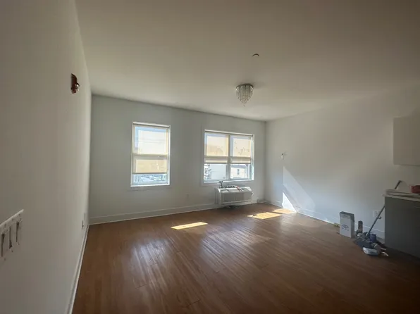 429 Bergen Avenue image 22 of 31