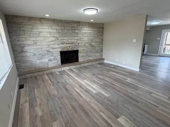 6303 Old St Louis Rd, Belleville, IL 62223