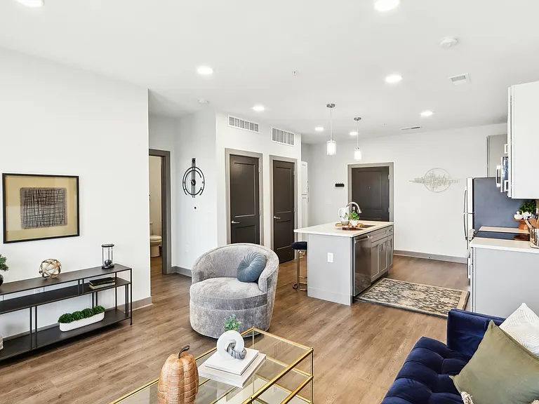 The State at Fishers Apartments — Photo 3