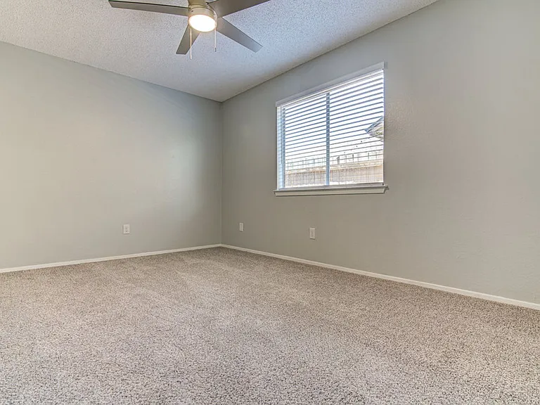 8200 W Gate Blvd — Photo 12