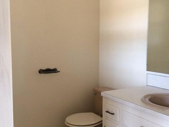 5th image of 533 Hickory Dr