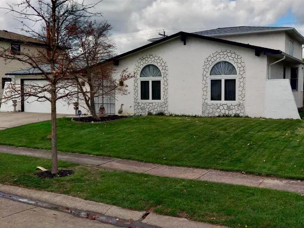 2212 Blackoak Ave, Columbus, OH 43229