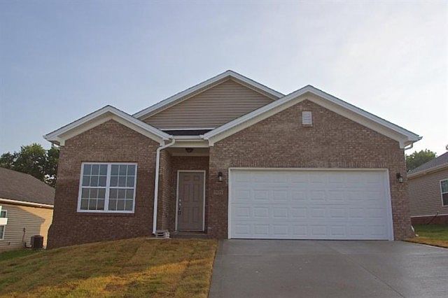 1st image of 909 Dawson Springs Way