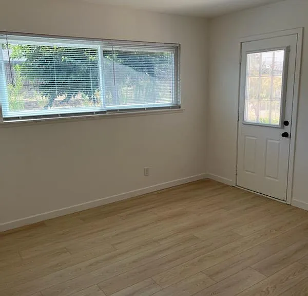 610 Stansbury Dr — Photo 6