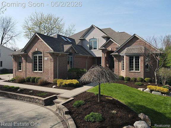 3rd image of 3648 W Tienken Rd