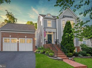 1207 Dartmouth Rd, Alexandria, VA 22314