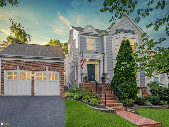 1207 Dartmouth Rd, Alexandria, VA 22314