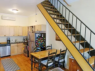 Rented by R New York