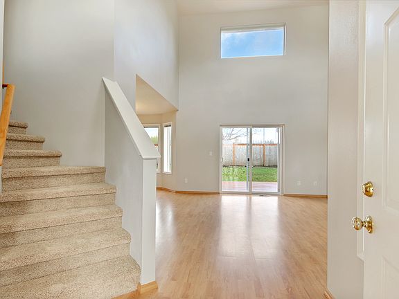 5th image of 16001 132nd Avenue Ct E