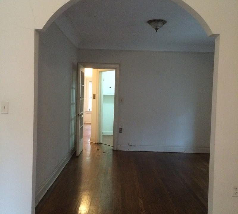 2nd image of 12065 Edgewater Dr APT 25