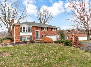 2765 Milford Ln, York, PA 17402