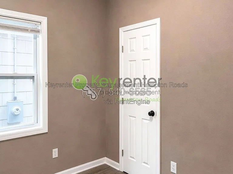 4909 Killam Ave — Photo 4
