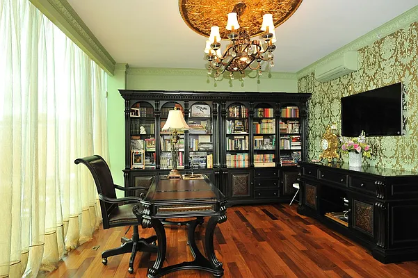 Sold by Gelfand Realty Inc | media 30