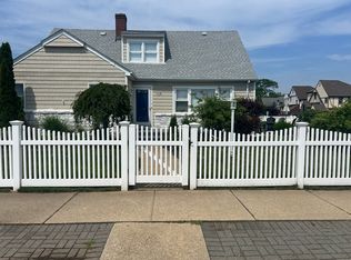 165 Franklin Blvd, Long Beach, NY 11561