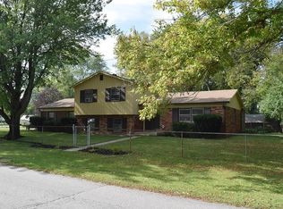 7012 Hawks Hill Rd, Indianapolis, IN 46236