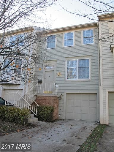 1st image of 21919 Myrtlewood Sq