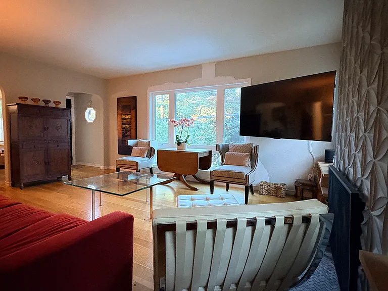 1428 Mountain Blvd — Photo 10