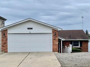 2655 Silverhill Dr, Waterford, MI