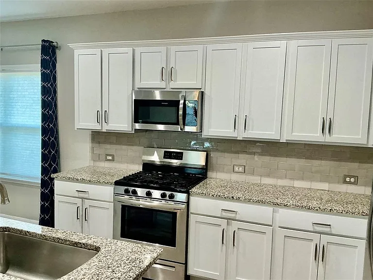 305 Rusk Bluff Ave — Photo 5