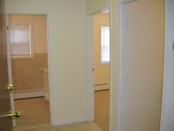4th image of 29 Hoyt St Ste 5A