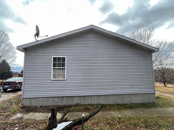 3rd image of 17280 Trenton Ave NE