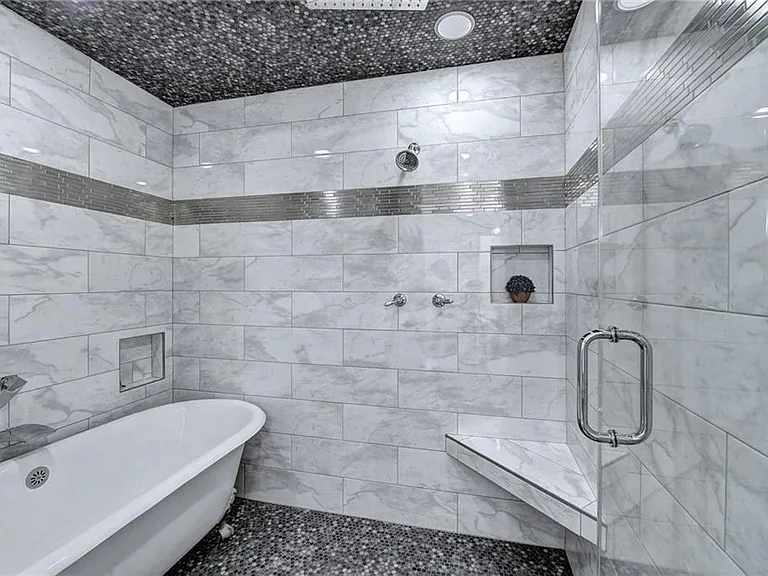 1227 Sheridan Rd NE — Photo 15