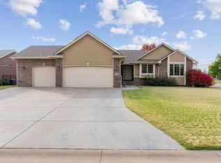 303 Evergreen Ct, Cheney, KS 67025
