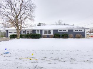 817 E 94th St, Bloomington, MN 55420