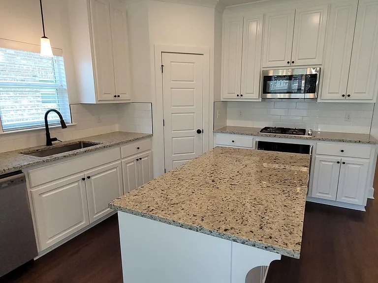 9587 S Creek Dr — Photo 7