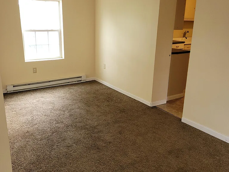 2420 Broad Ave #3 — Photo 1