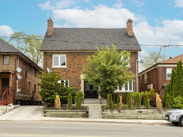 963 Avenue Rd, Toronto, ON