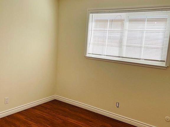 5th image of 2641 Paganini Ave
