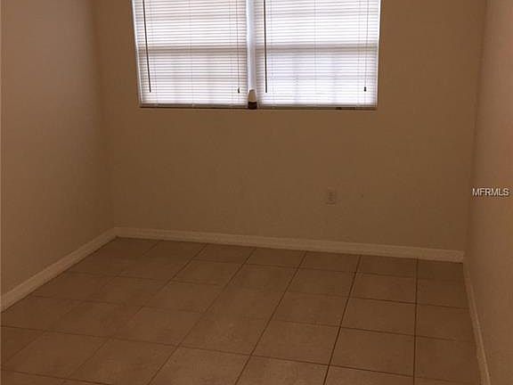 4th image of 1023 E Buchanon Ave