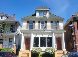 3015 Trowbridge St, Hamtramck, MI 48212