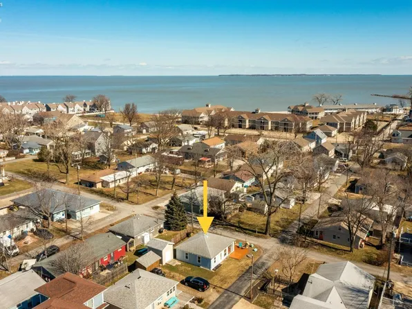 5831 E Poplar Ave, Pt Clinton, OH 43452
