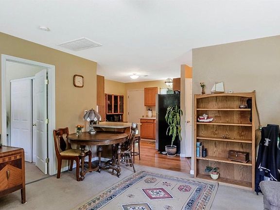 2nd image of 173 Warren Ave
