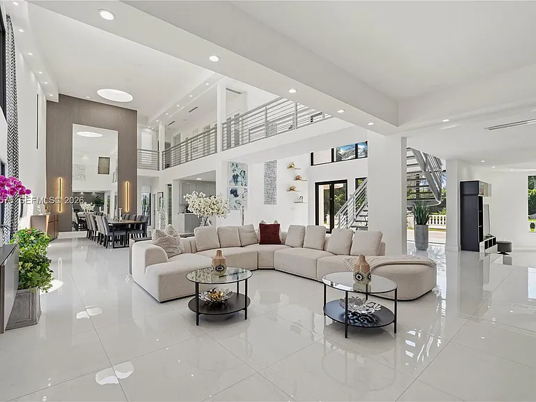 14401 Sunset Ln — Photo 11