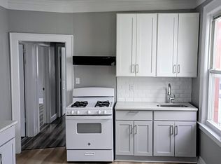 757 S 16th St #2R, Newark, NJ 07103