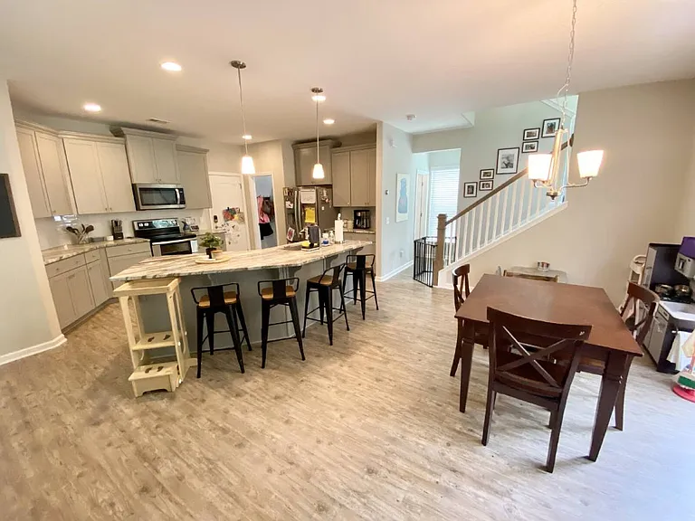 112 Sago Palm Dr — Photo 5