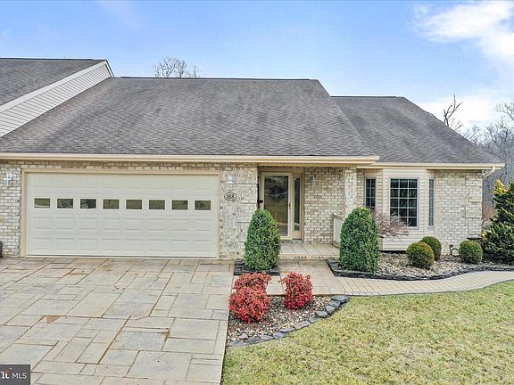 3rd image of 168 Stony Pointe Way