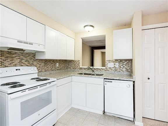 3rd image of 5308 Fair Wind Ln