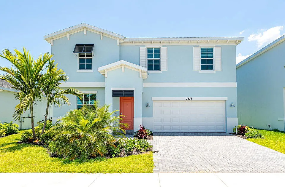 4 bed, 2.5 bath, $3,500 — Photo 1