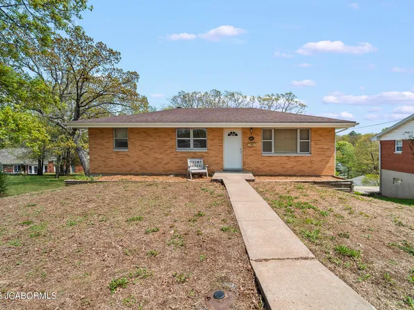 1205 Edgewood Dr, Jefferson City, MO 65109