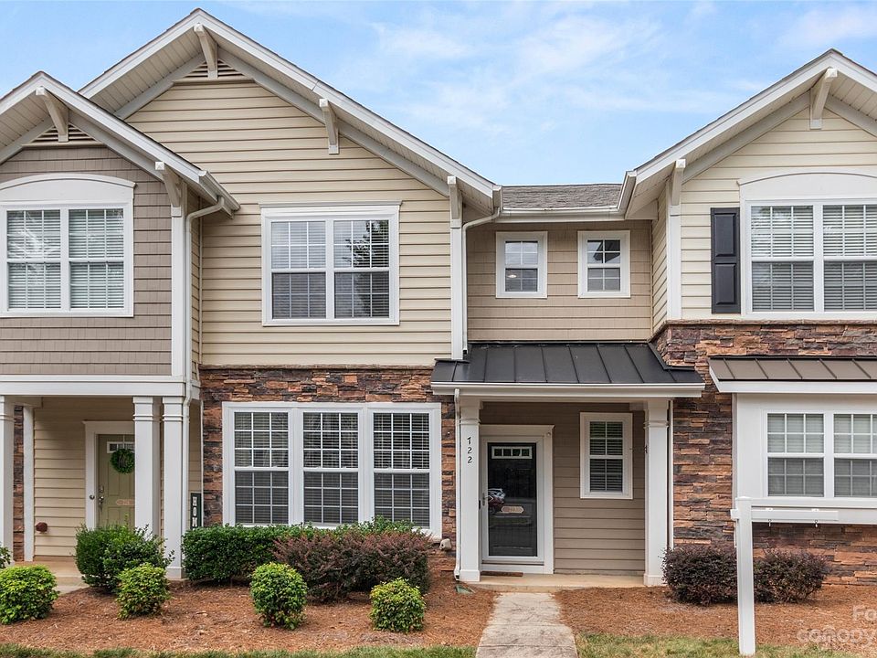 1st image of 722 Cherryfield Pl