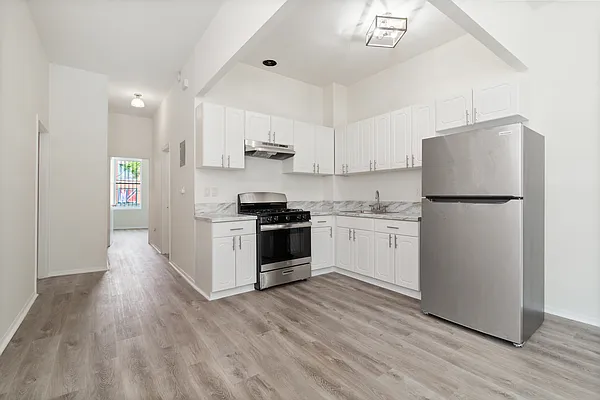 Rented by Compass | media 39