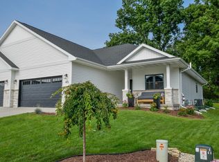 475 Ithaca Ct, Oregon, WI 53575