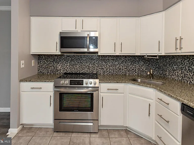 10 Sumac Ct #B — Photo 17