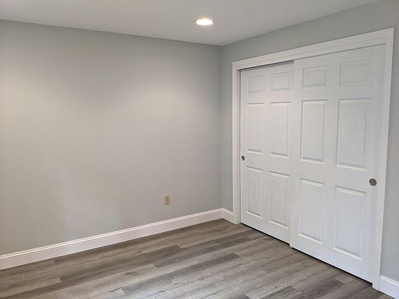 4th image of 817 Fox Hollow Dr