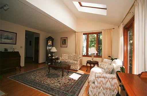 5th image of 24 Pemberton St #A