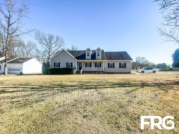 215 Gurley Dairy Rd, Pikeville, NC 27863